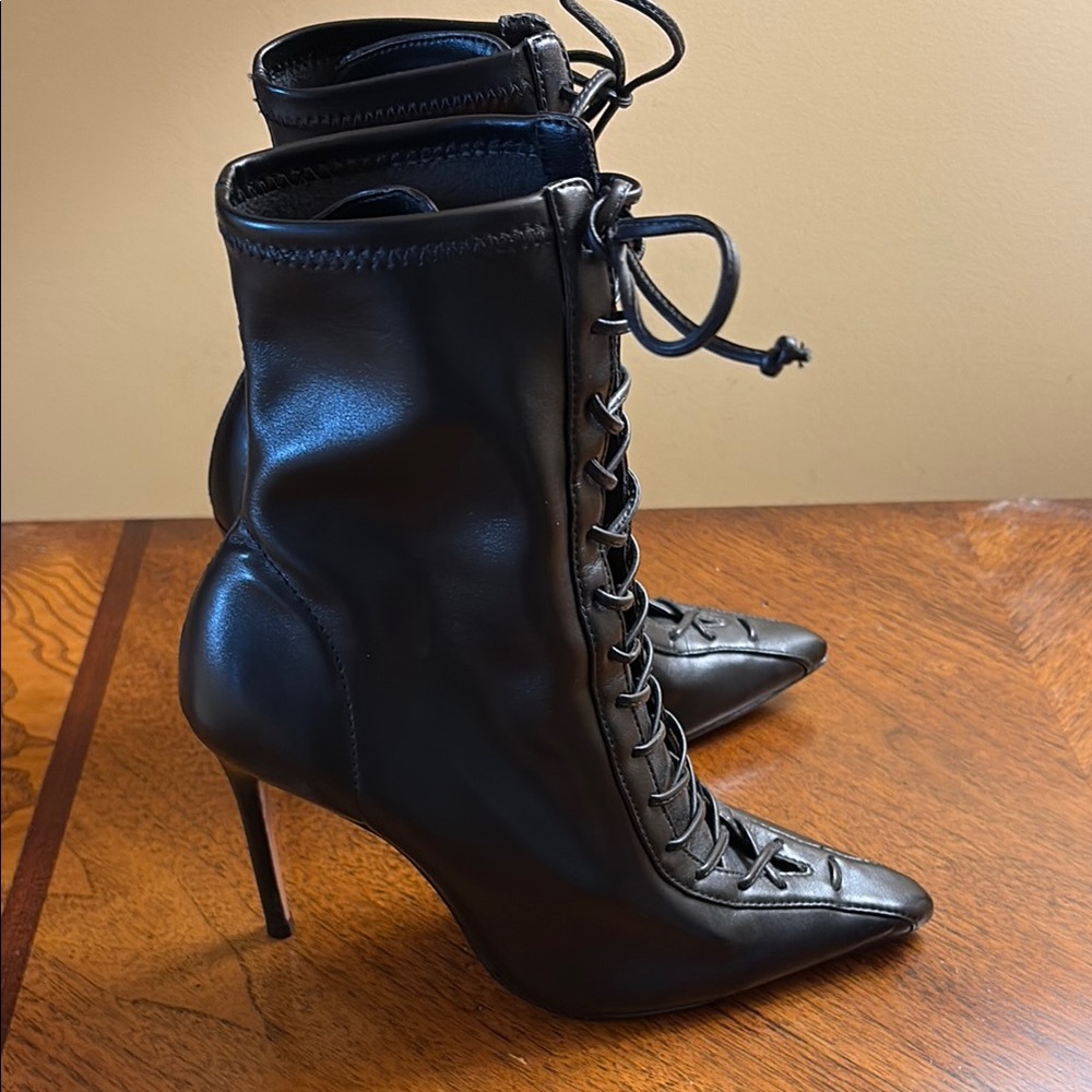 Schutz Elegant Leather Black Lace-Up Women's Booties